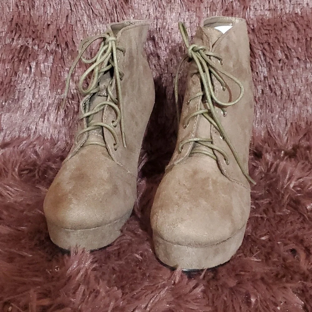 Forever Link Women's Comfort Chunky Heel Lace Up Ankle Booties